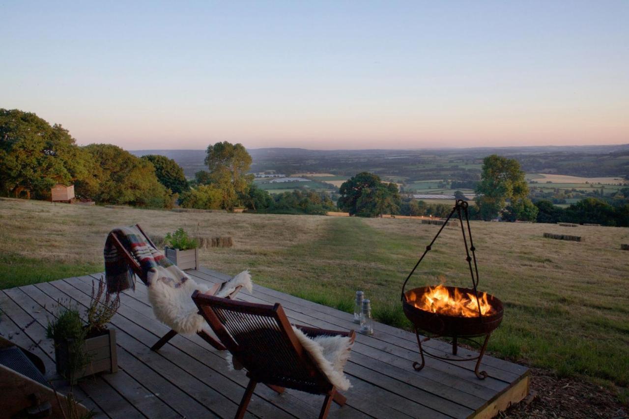 Tilbury Shepherd Huts With Hot Tubs Plus Holiday Cottages West Bagborough Екстериор снимка