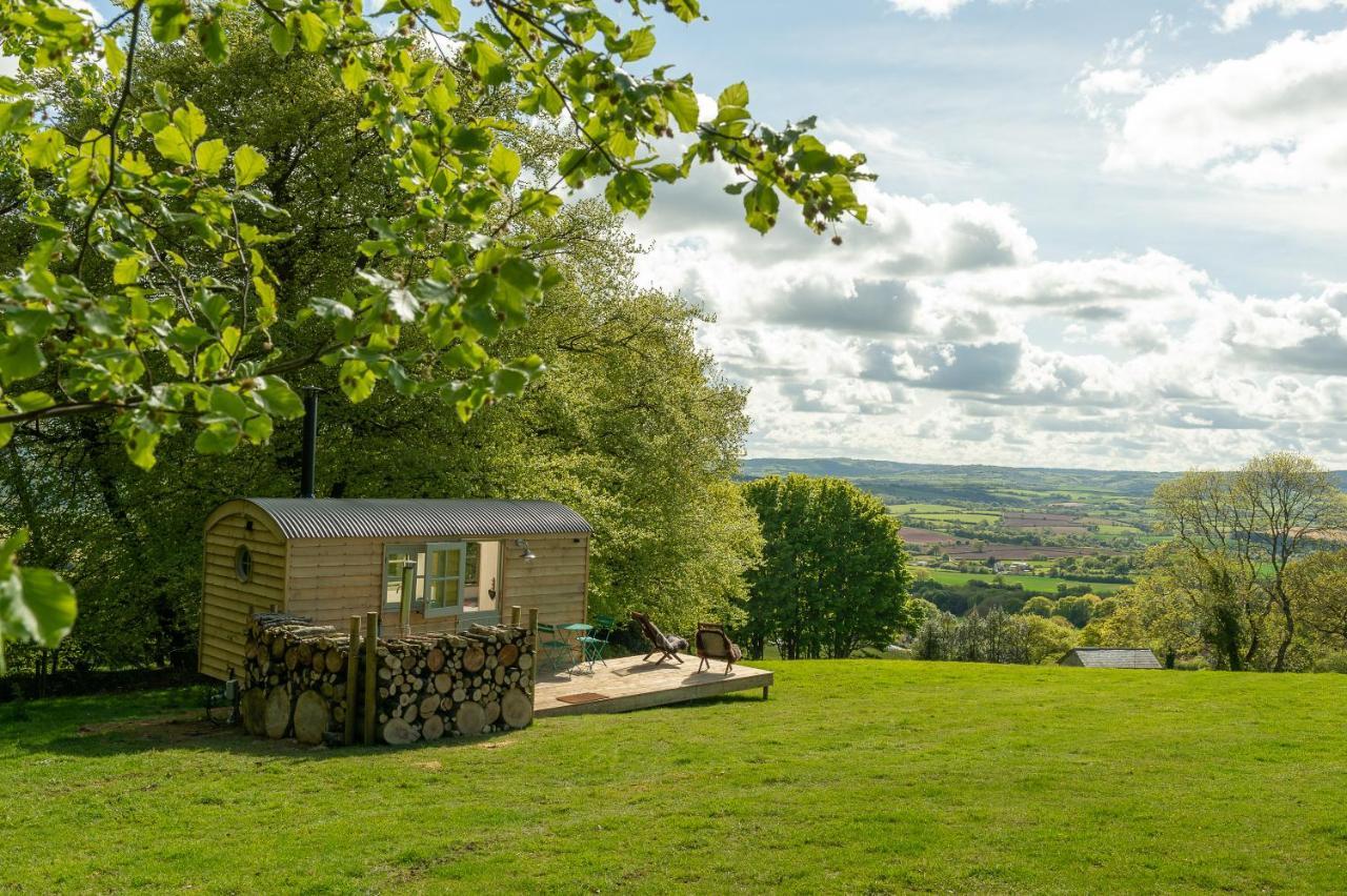 Tilbury Shepherd Huts With Hot Tubs Plus Holiday Cottages West Bagborough Екстериор снимка