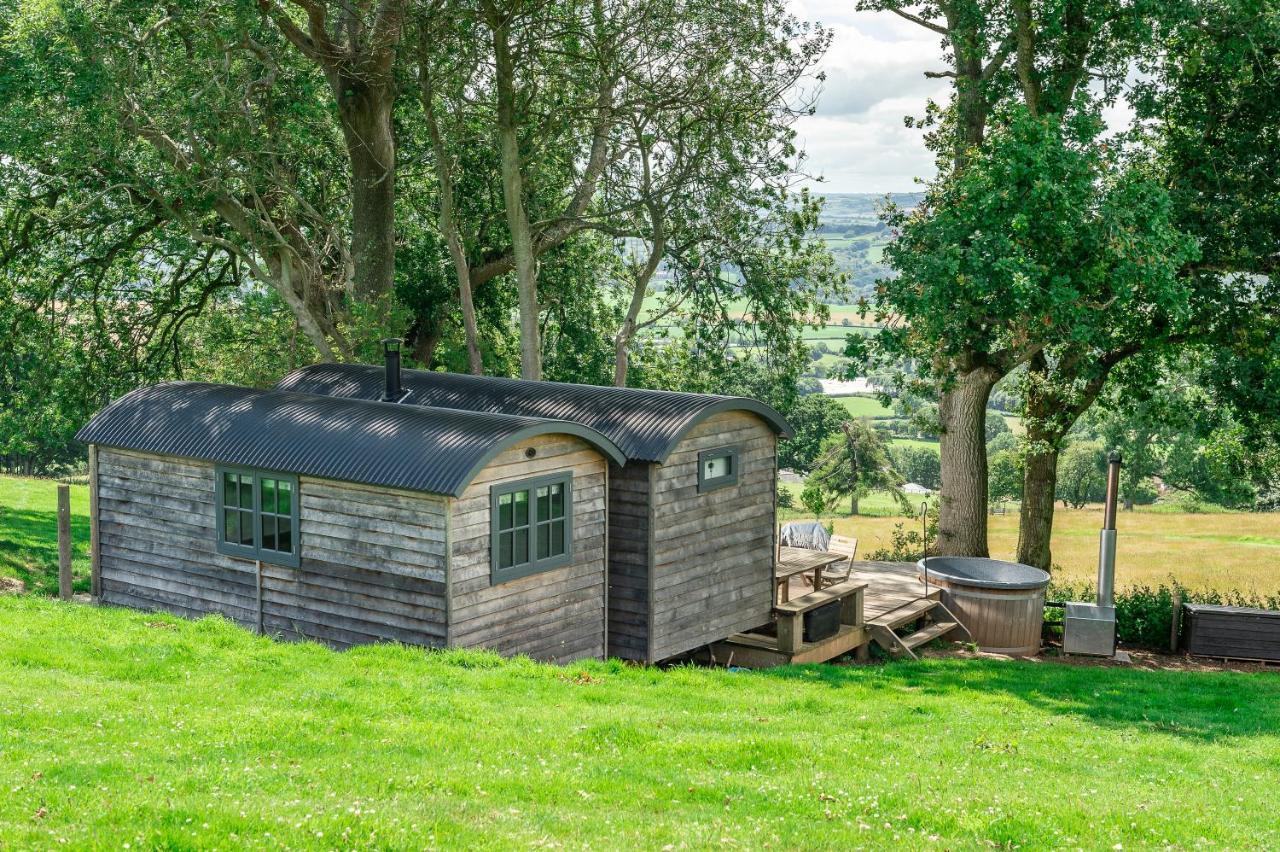 Tilbury Shepherd Huts With Hot Tubs Plus Holiday Cottages West Bagborough Екстериор снимка