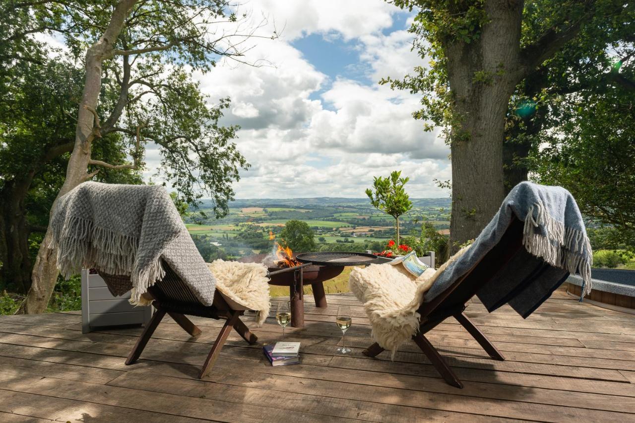 Tilbury Shepherd Huts With Hot Tubs Plus Holiday Cottages West Bagborough Екстериор снимка