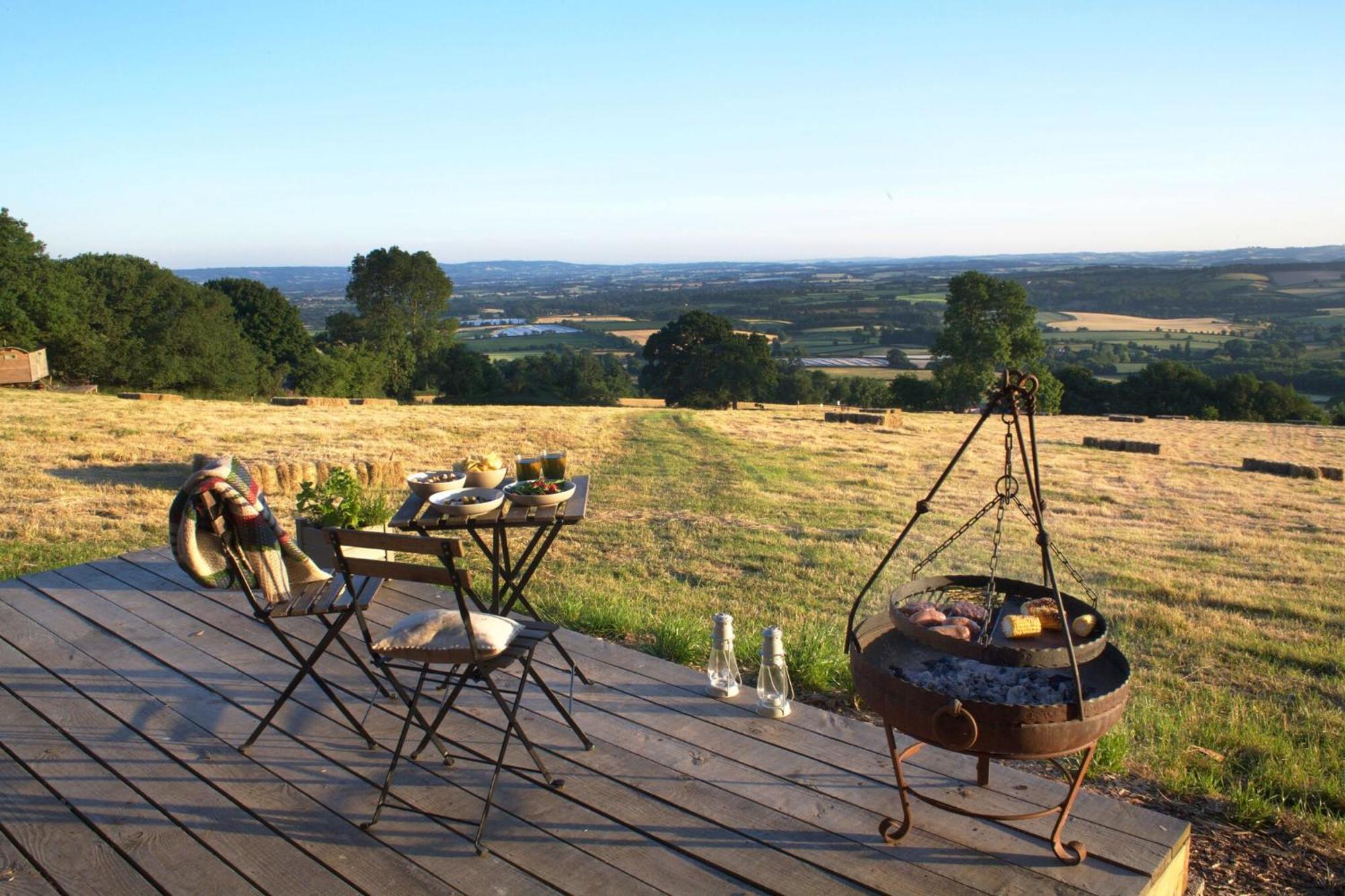 Tilbury Shepherd Huts With Hot Tubs Plus Holiday Cottages West Bagborough Екстериор снимка
